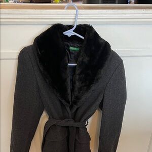 United Colors Of Benetton Gray Blazer with Black Fur Collar